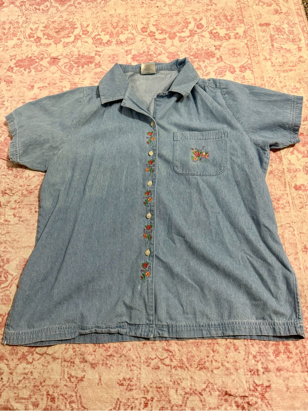 Light Blue Denim Short-Sleeve Embroidered Button-Front Blouse